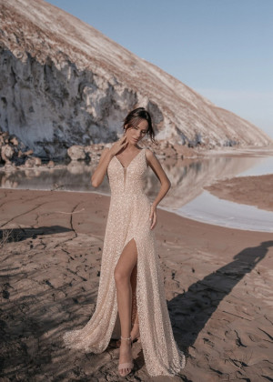 Luxurious Beaded Lace Tulle Slit Beach Wedding Dress Luxurious Beaded Lace Tulle Slit Beach Wedding Dress